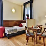 & Centro - Stazione Porta Susa Hotel Turín