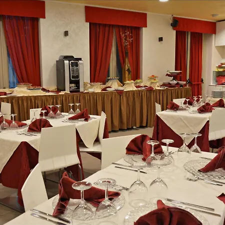 酒店 & Centro - Stazione Porta Susa 3*