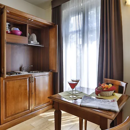 & Centro - Stazione Porta Susa Ξενοδοχείο