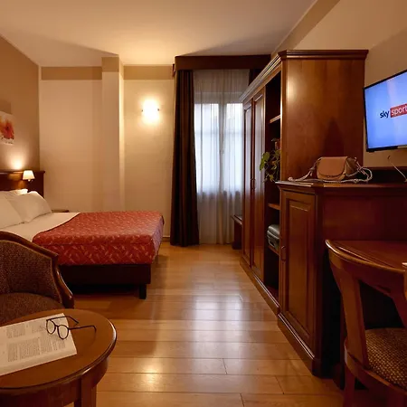 & Centro - Stazione Porta Susa Hotel 3*