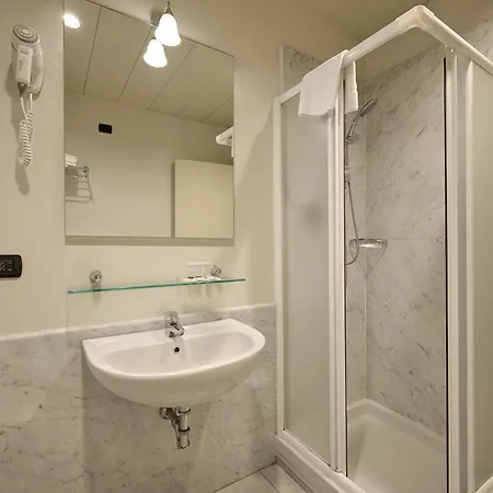 & Centro - Stazione Porta Susa 3*