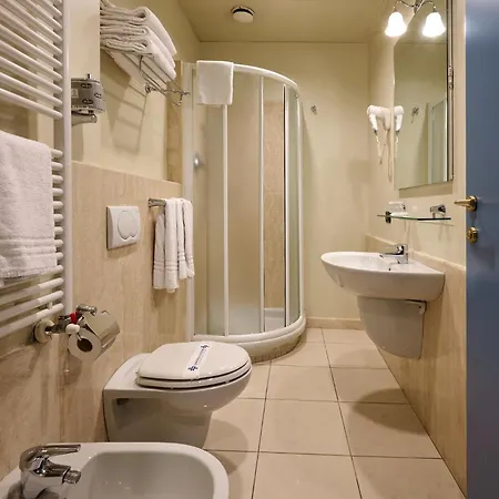 & Centro - Stazione Porta Susa 3* تورينو