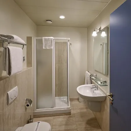 & Centro - Stazione Porta Susa فندق تورينو