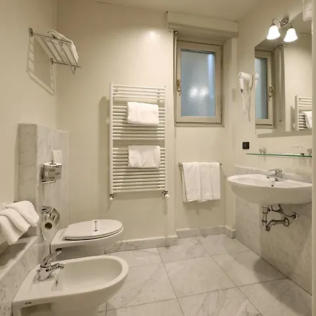 فندق & Centro - Stazione Porta Susa