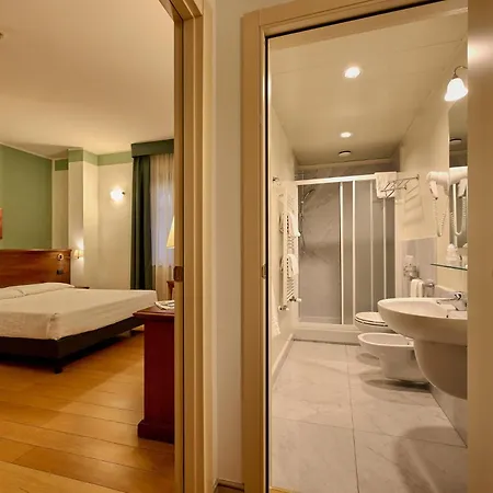 & Centro - Stazione Porta Susa تورينو