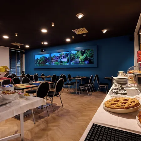 & Centro - Stazione Porta Susa Hotell 3*