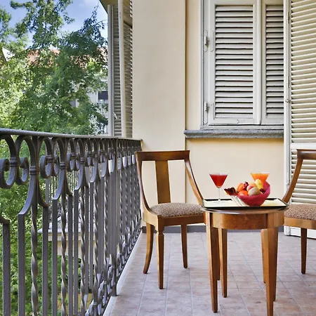 Отель & Centro - Stazione Porta Susa