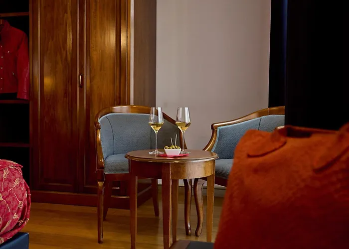 Hotel & Centro - Stazione Porta Susa Turin