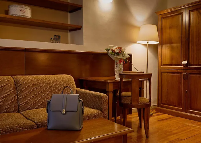 Hotel & Centro - Stazione Porta Susa Turin