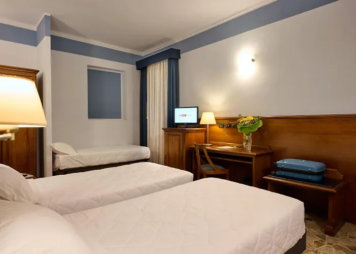 & Centro - Stazione Porta Susa Hotel 3*