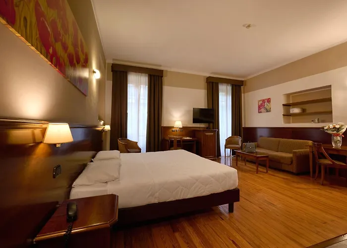 Hotel & Centro - Stazione Porta Susa 3*