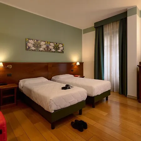 & Centro - Stazione Porta Susa Hotel 3*