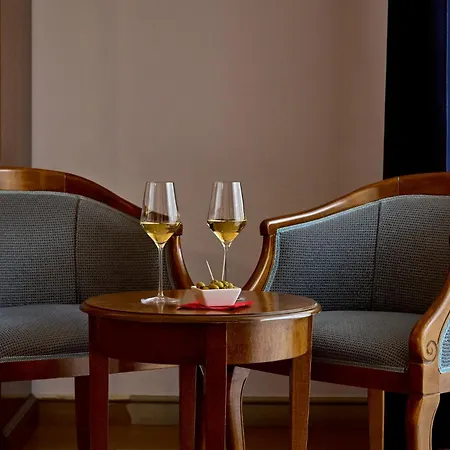 Hotel & Centro - Stazione Porta Susa 3*