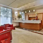 Hotell & Centro - Stazione Porta Susa 3*