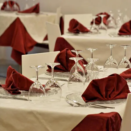 Hotel & Centro - Stazione Porta Susa 3*