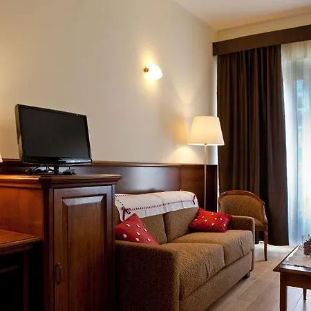 Hotel&residence Centro - Stazione Porta Susa 3*